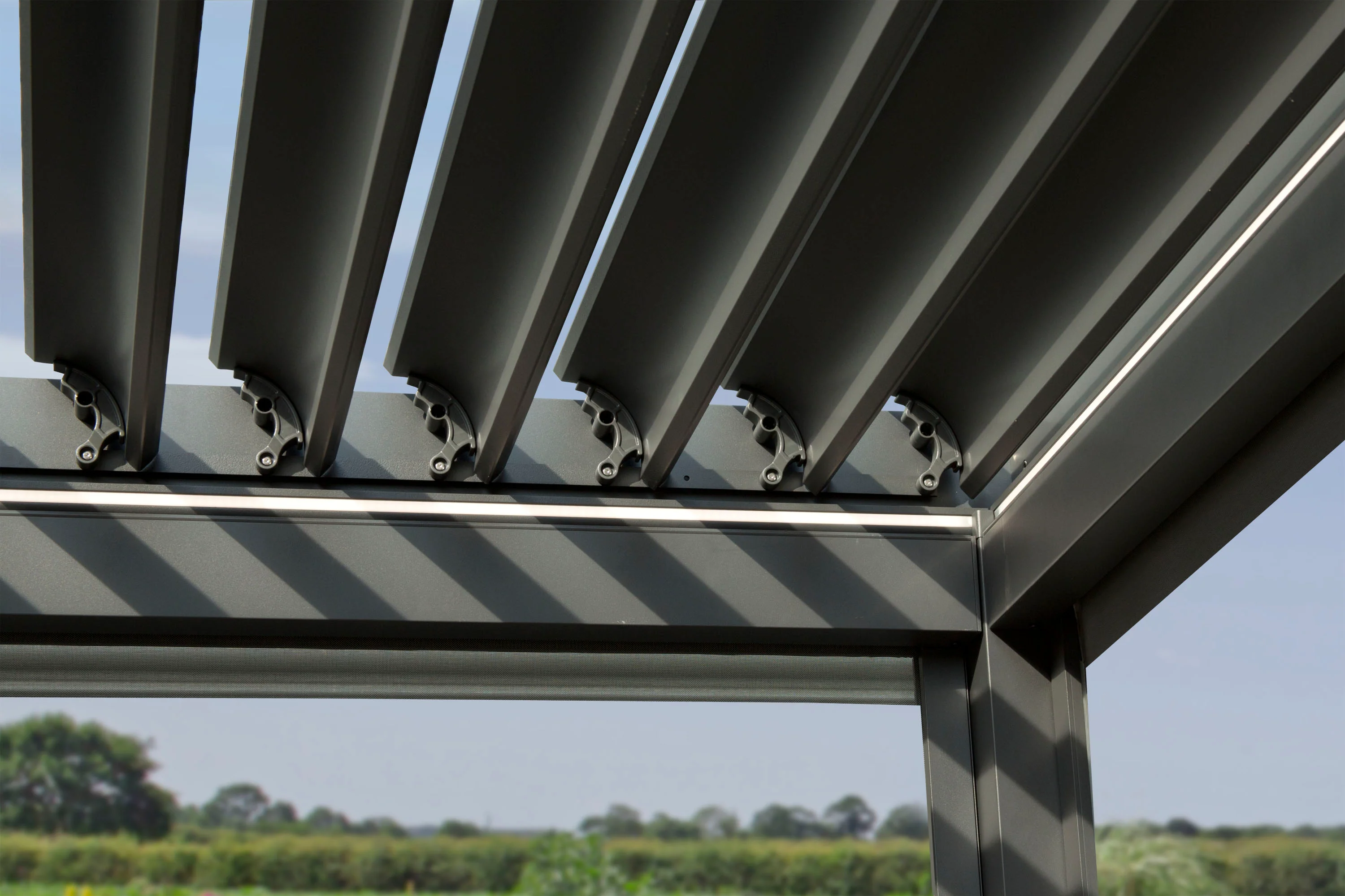 Athena 4m x 3m Aluminium Pergola - Image 10