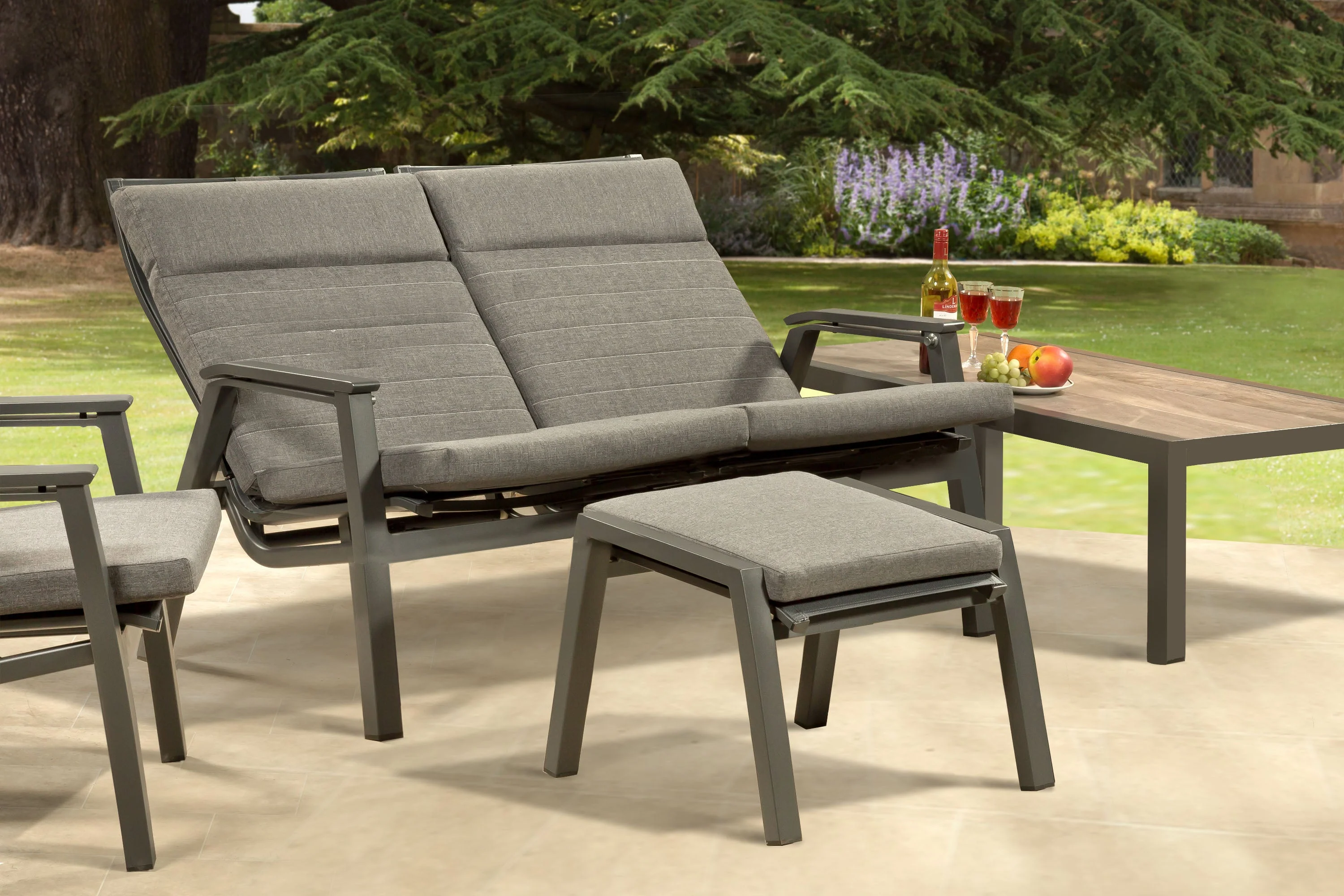 Atlas Reclining Garden Furniture Set 4 Seat 2 Year Warranty - Image 6