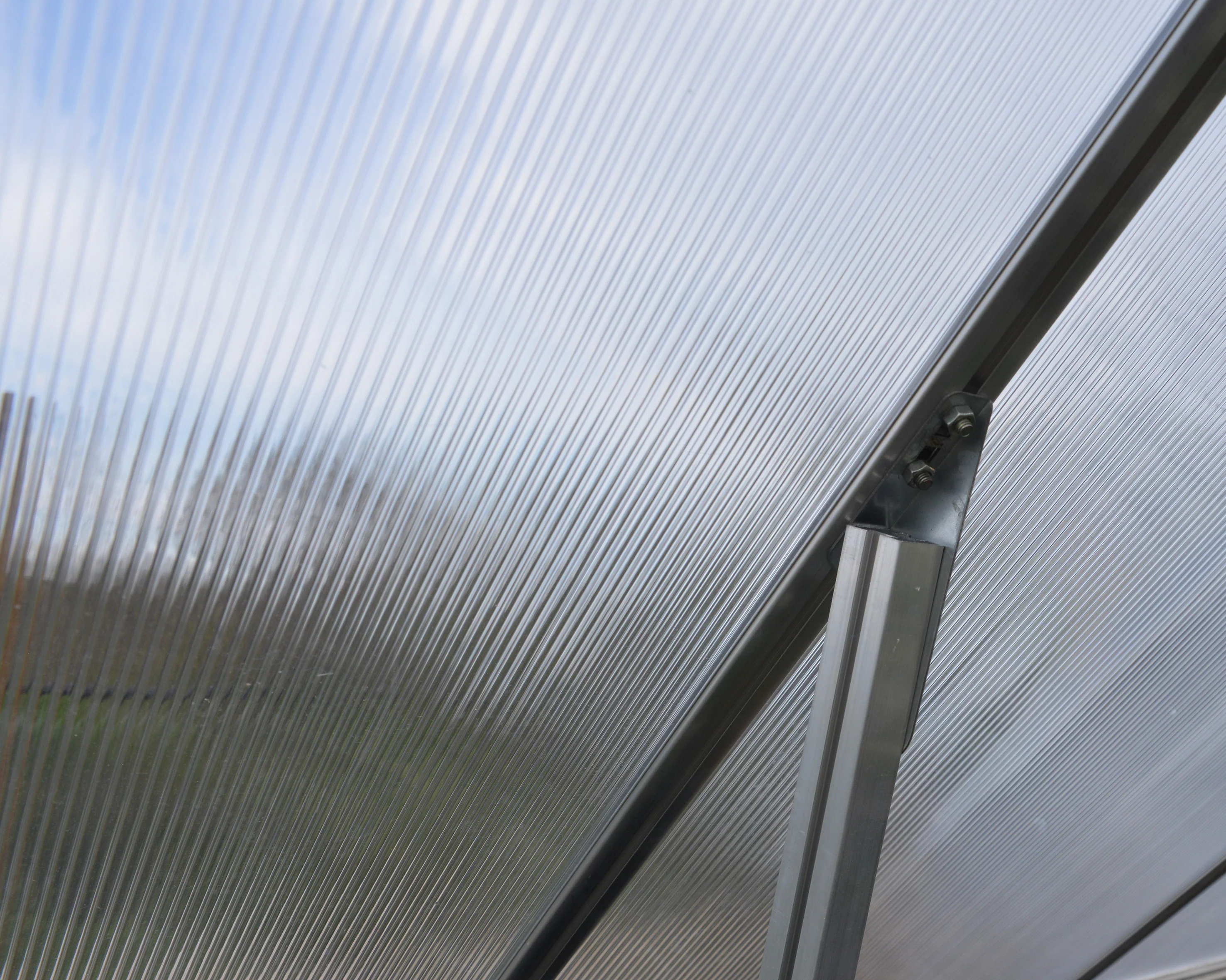 Balance 8' x 20' Greenhouse - Silver Aluminium Frame & Hybrid Polycarbonate Panels - Image 14