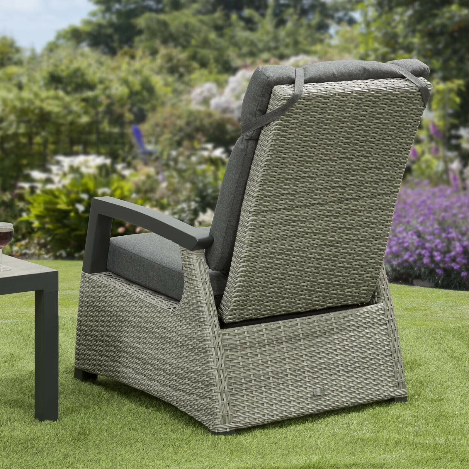 Camilla Rattan Reclining 4 Seat Dining Set - Image 7