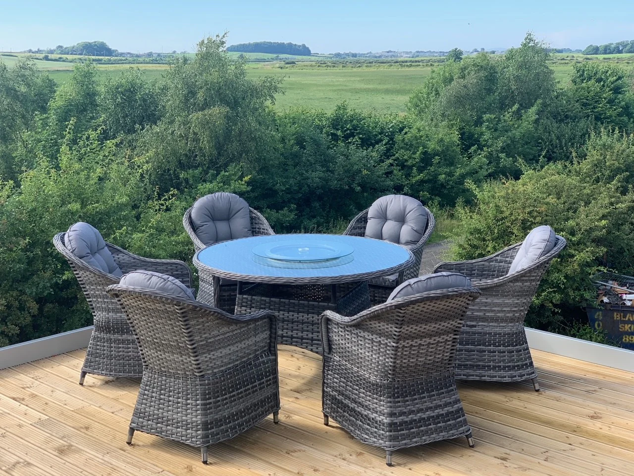 Florida 6 Seat Round Dining Set - Image 3