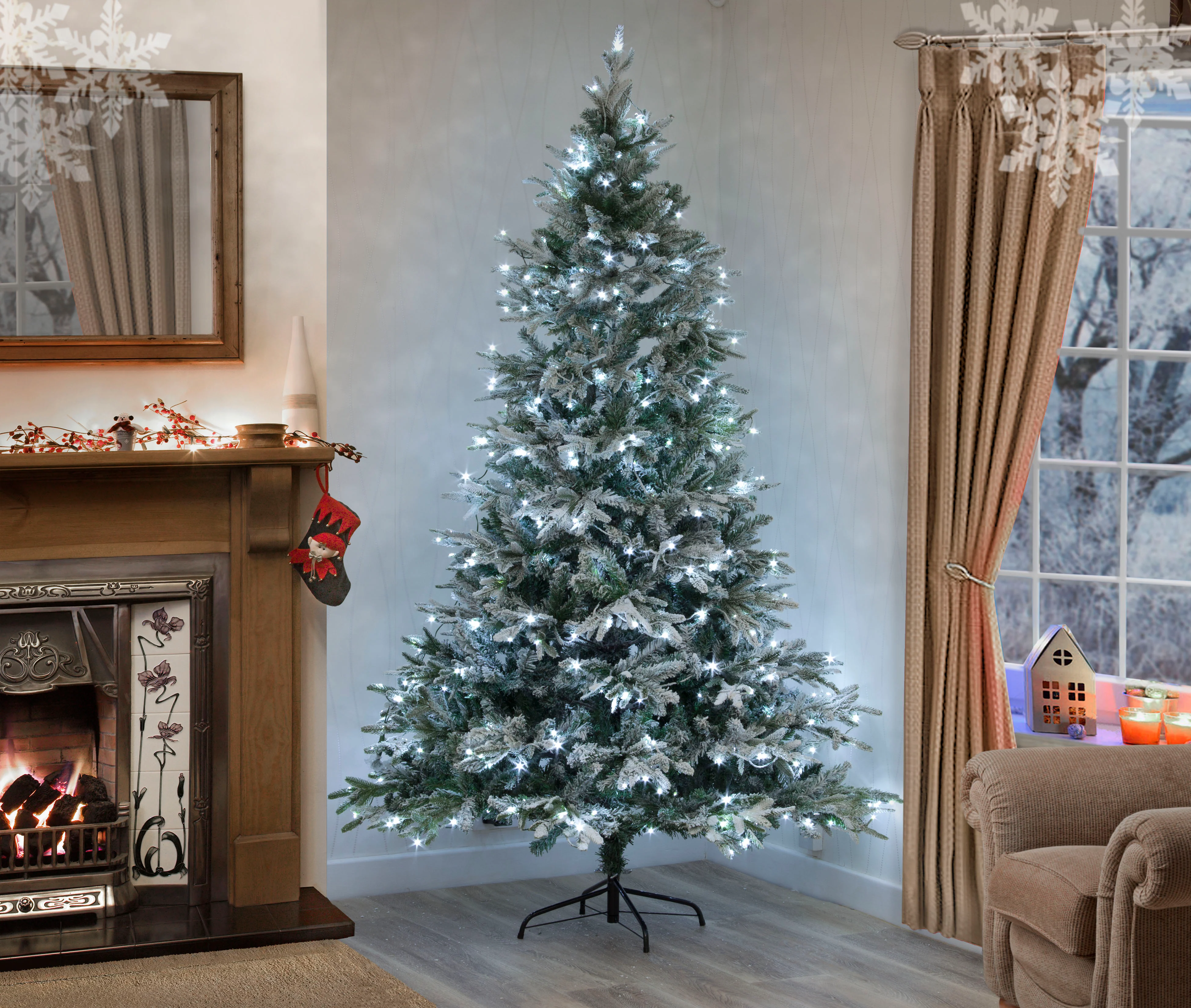 Lapland Fir Pre- Lit Christmas Tree 4ft/120cm - Ice White LEDs - Image 9