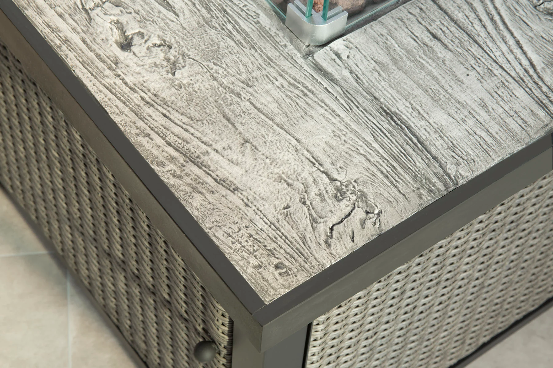 GSD Fire Pit Table Concrete Top Glass Screen - DAMAGED BOX - Image 4