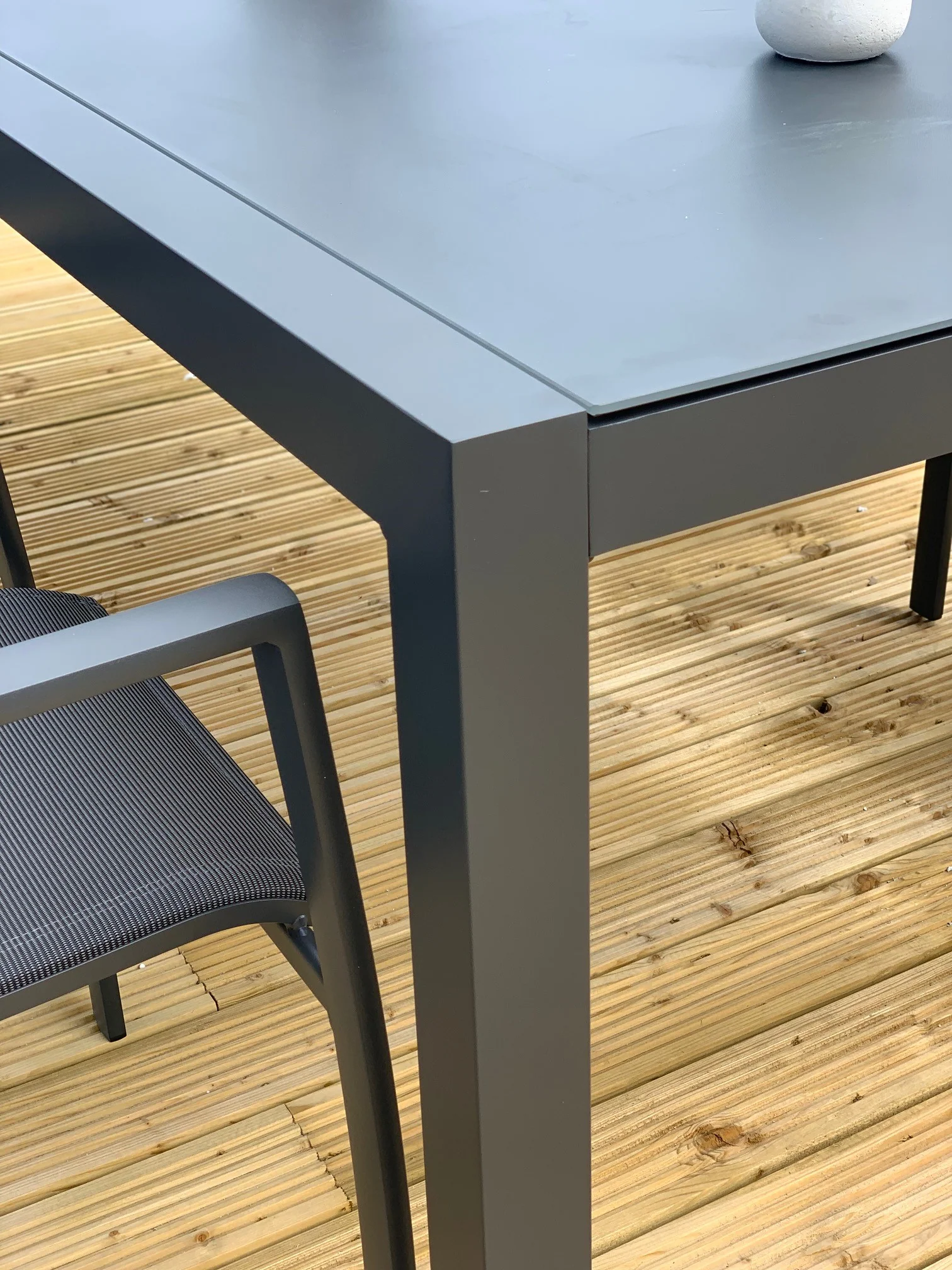 Sydney Aluminium 6 Seat Large Dining Set - Image 7