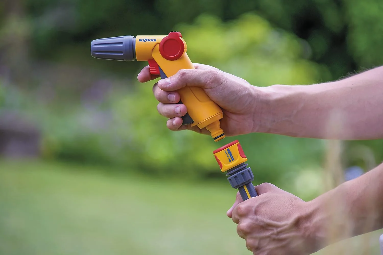 Hozelock Jet Spray Watering Gun - Image 2