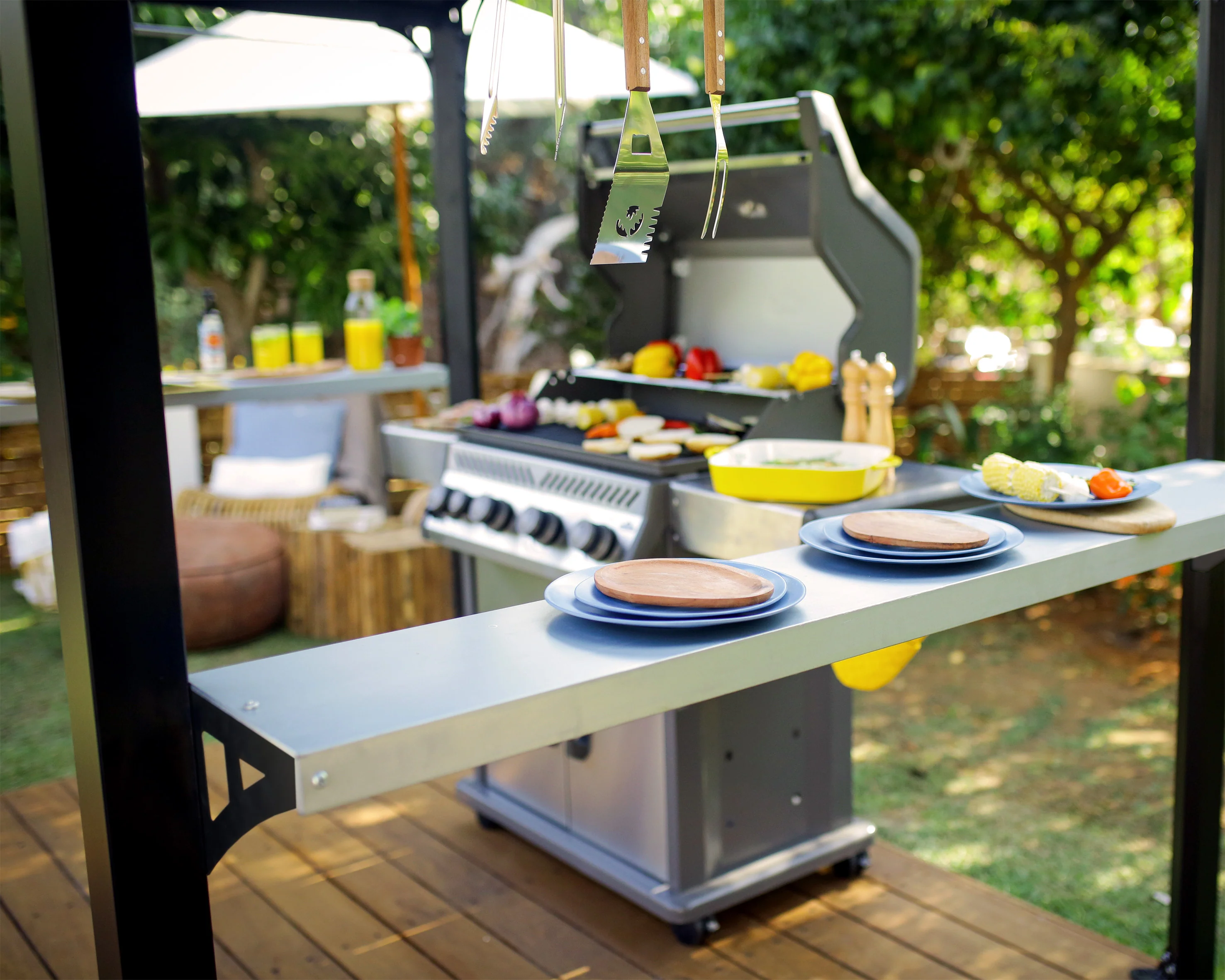 Austin 1.8m x 2.4m Outdoor BBQ Gazebo in Black Aluminium with Polycarbonate Roof - Image 12