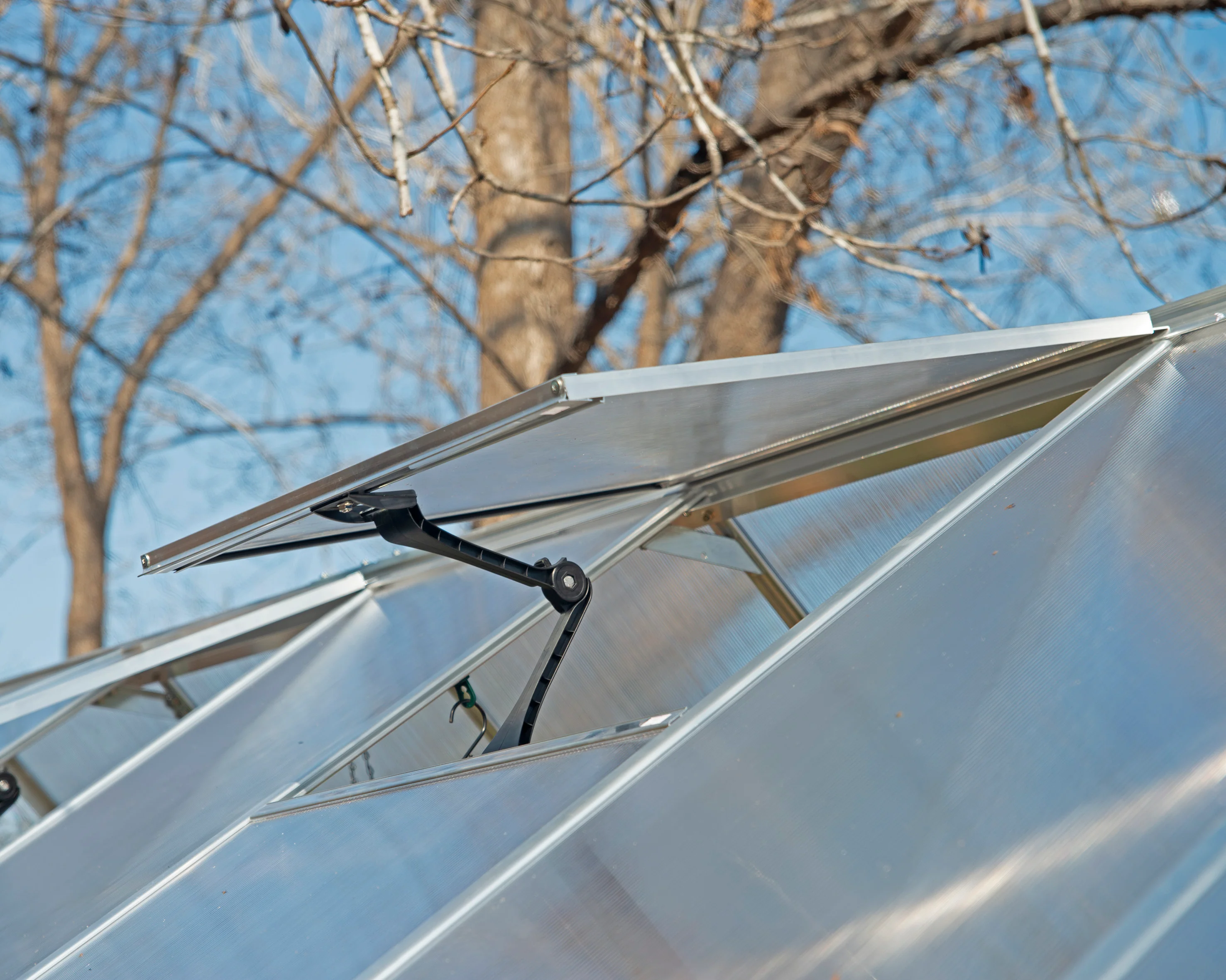 Balance 8' x 12' Greenhouse - Silver Frame & Hybrid Polycarbonate Panels - Image 3