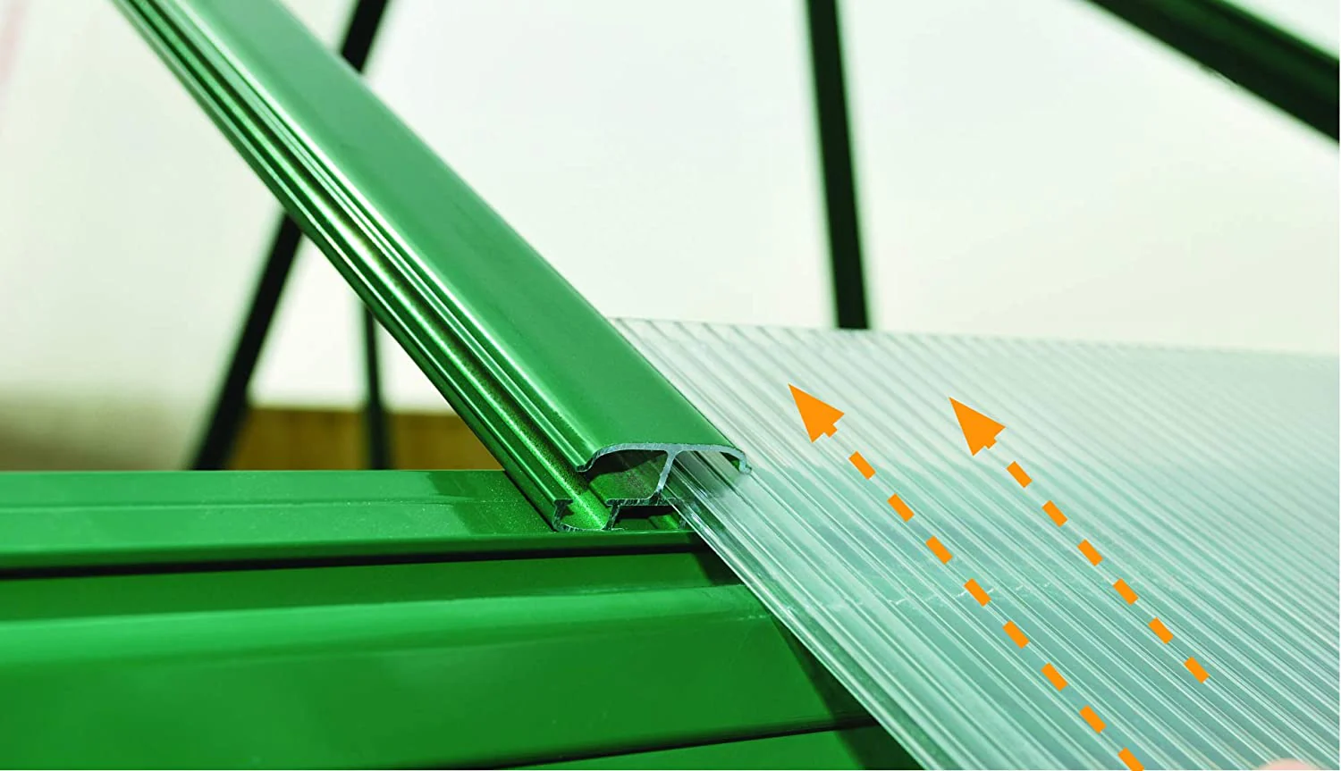 Balance 8' x 16' Greenhouse - Green Frame & Hybrid Polycarbonate Panels - Image 6