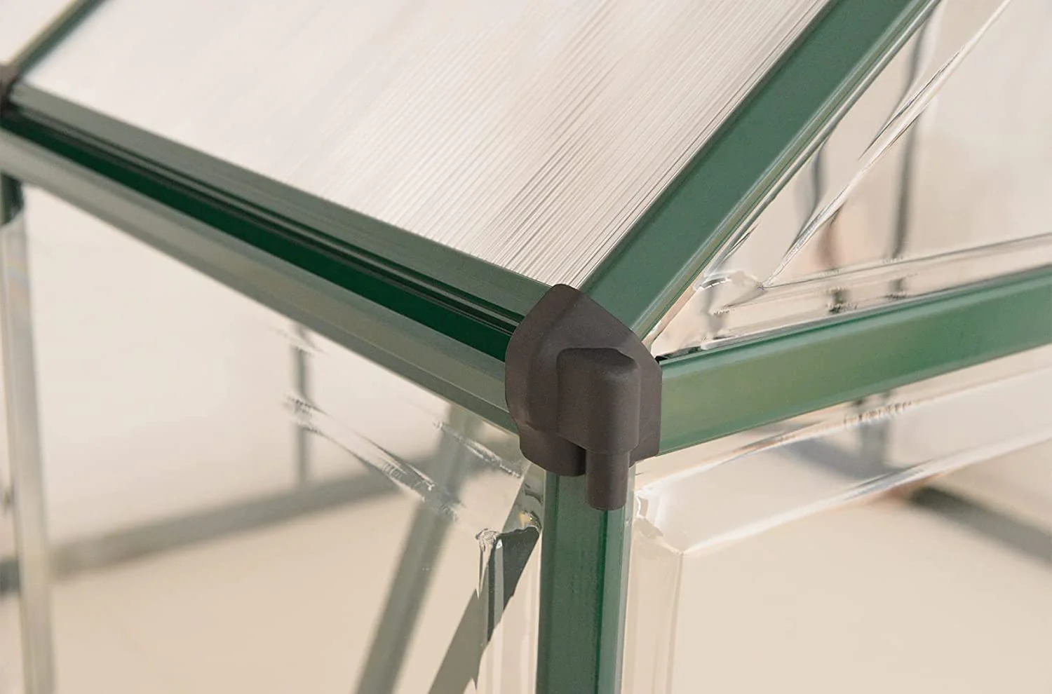 Balance 8' x 8' Greenhouse - Green Frame & Hybrid Polycarbonate Panels - Image 8