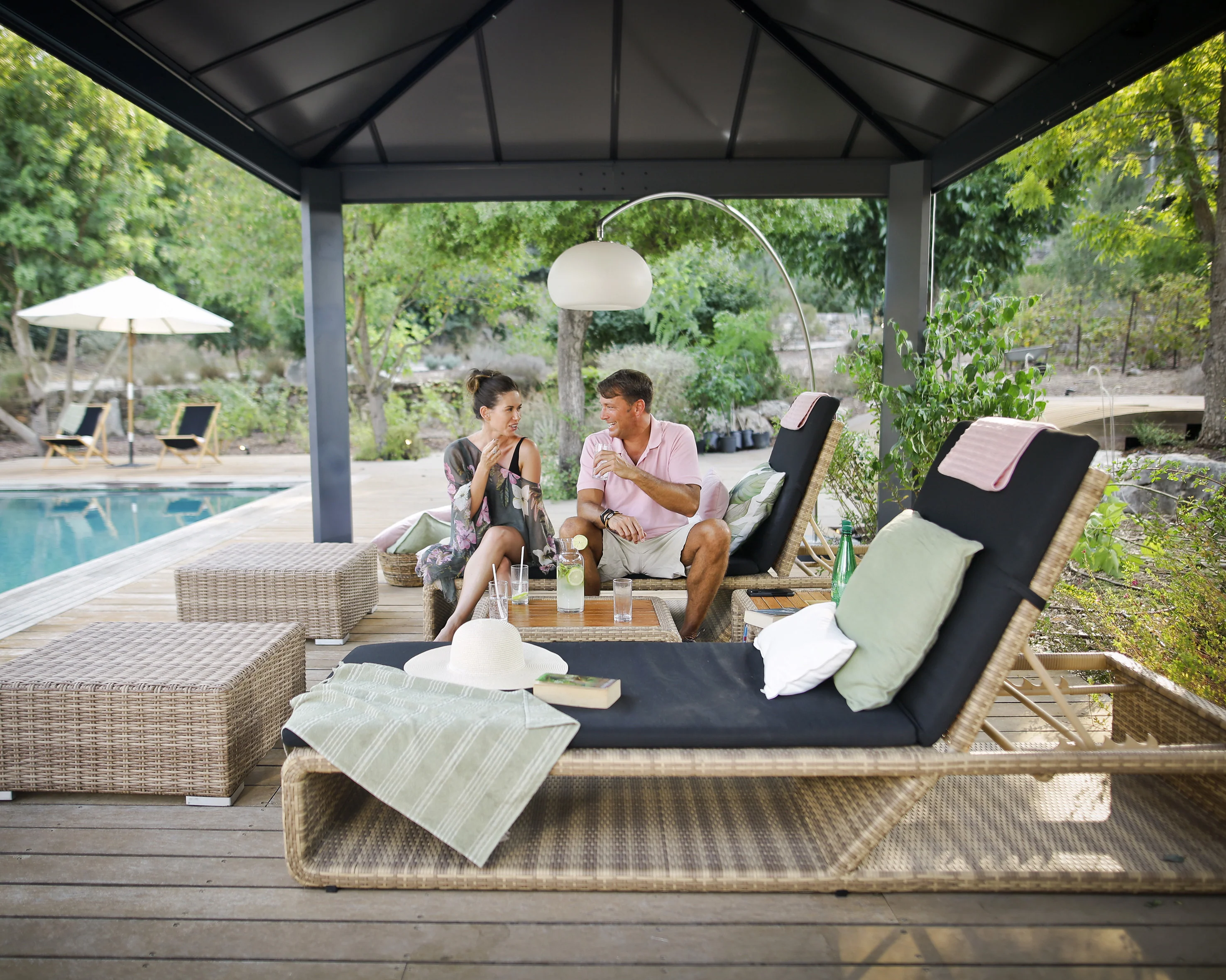 Dallas 3.6m x 4.3m Garden Gazebo in Grey Aluminium with Polycarbonate Roof - Image 6