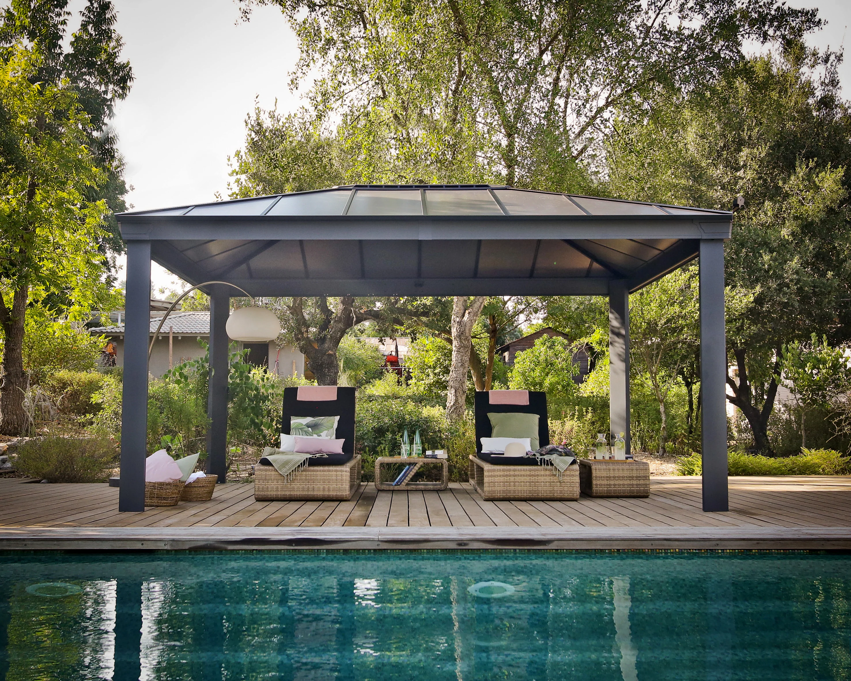 Dallas 3.6m x 5m Garden Gazebo in Grey Aluminium with Polycarbonate Roof - Image 2