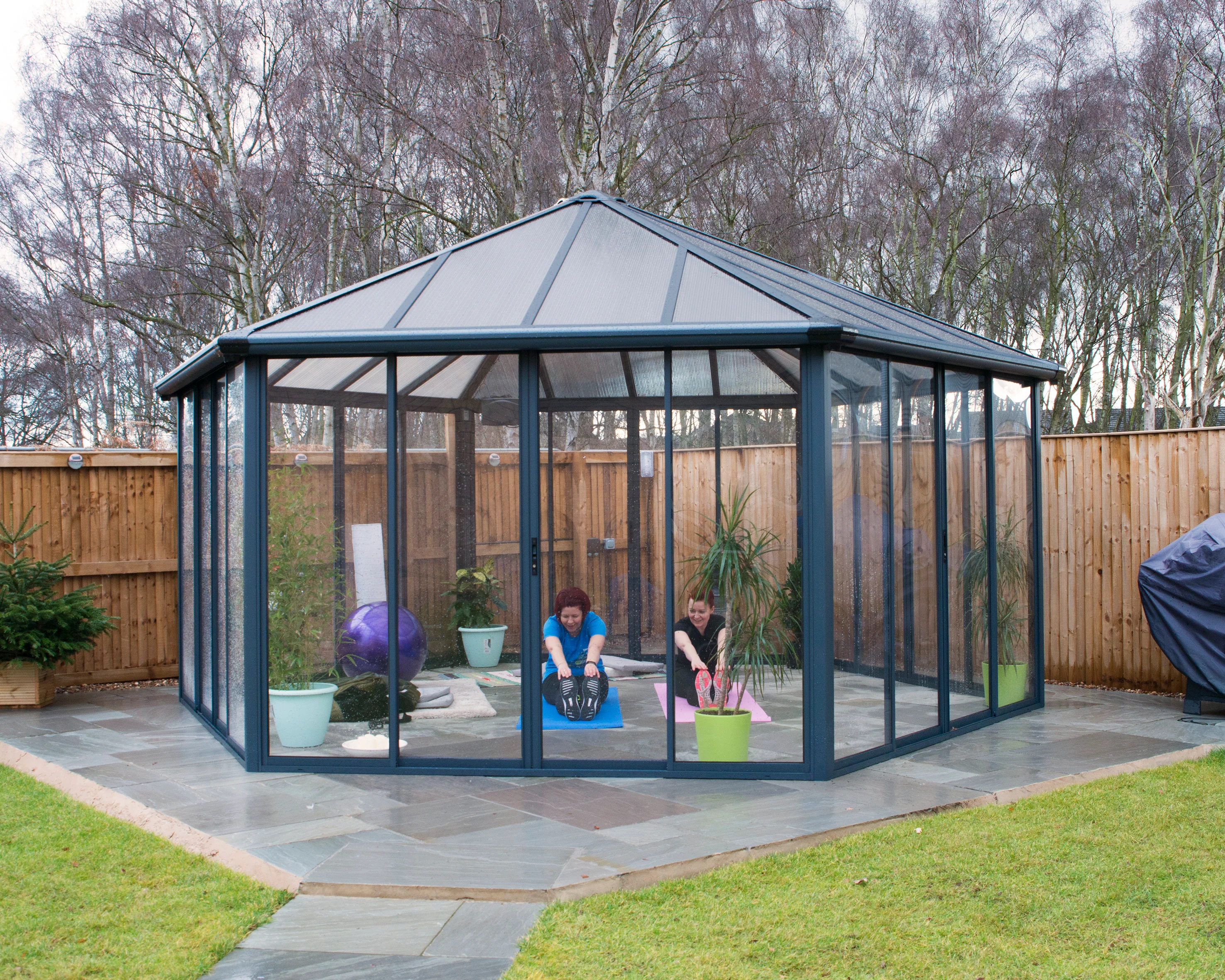 Garda 6m x 5m Hexagonal Enclosed Gazebo Kit - Grey Structure & Hybrid Panels - Image 6