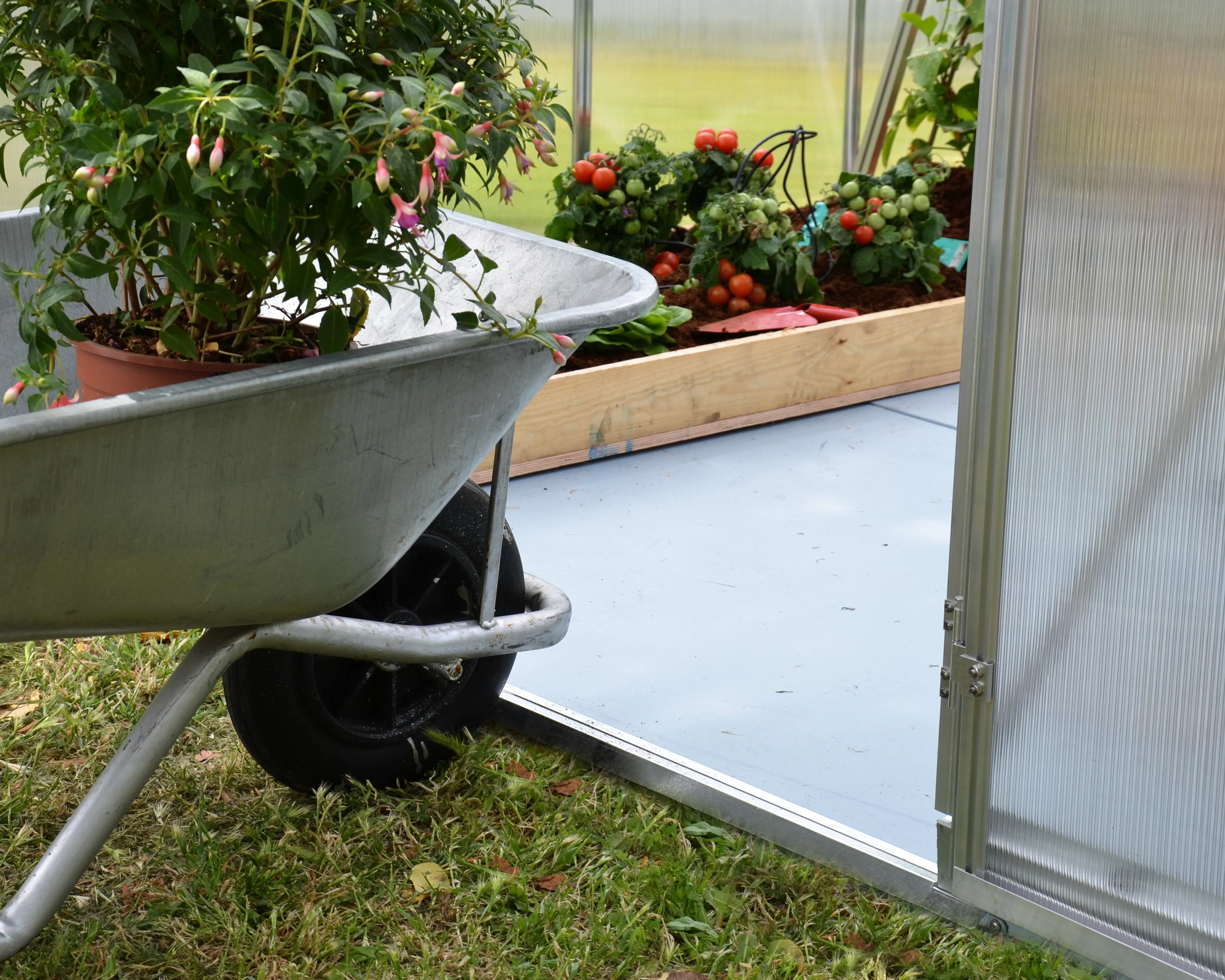 Hybrid 6' x 14' Greenhouse - Silver Frame & Hybrid Polycarbonate Panels - Image 8