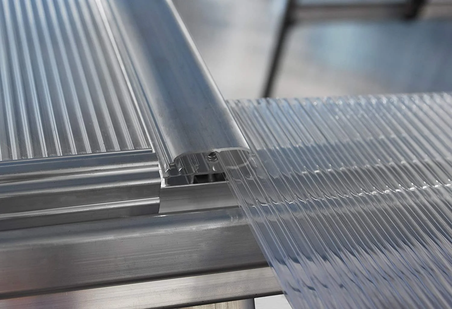 Hybrid 6' x 10' Greenhouse - Silver Frame & Hybrid Polycarbonate Panels - Image 6