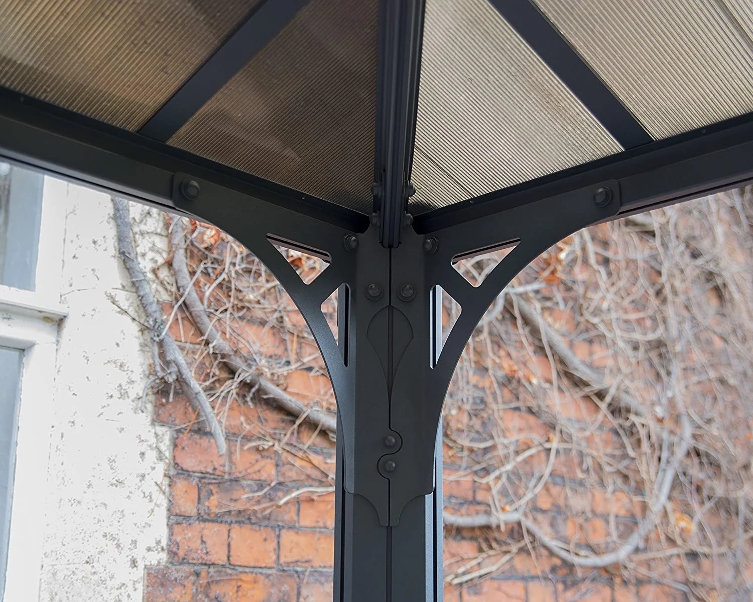 Martinique 3.6m x 5m Garden Gazebo in Grey Aluminium with Polycarbonate Roof - Image 4