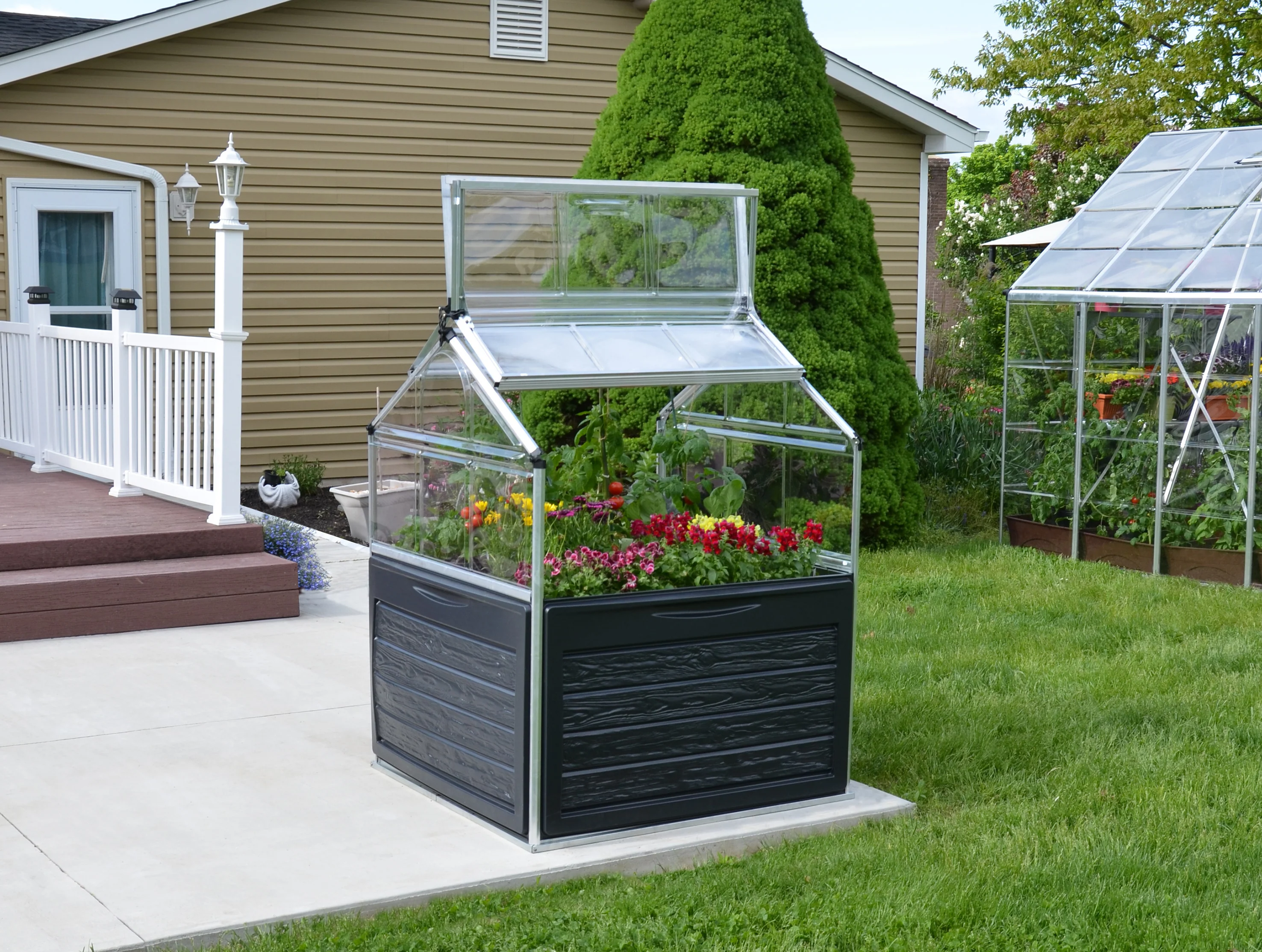 Plant Inn 4' x 4' Greenhouse - Silver Frame & Clear Polycarbonate Panels - Image 12