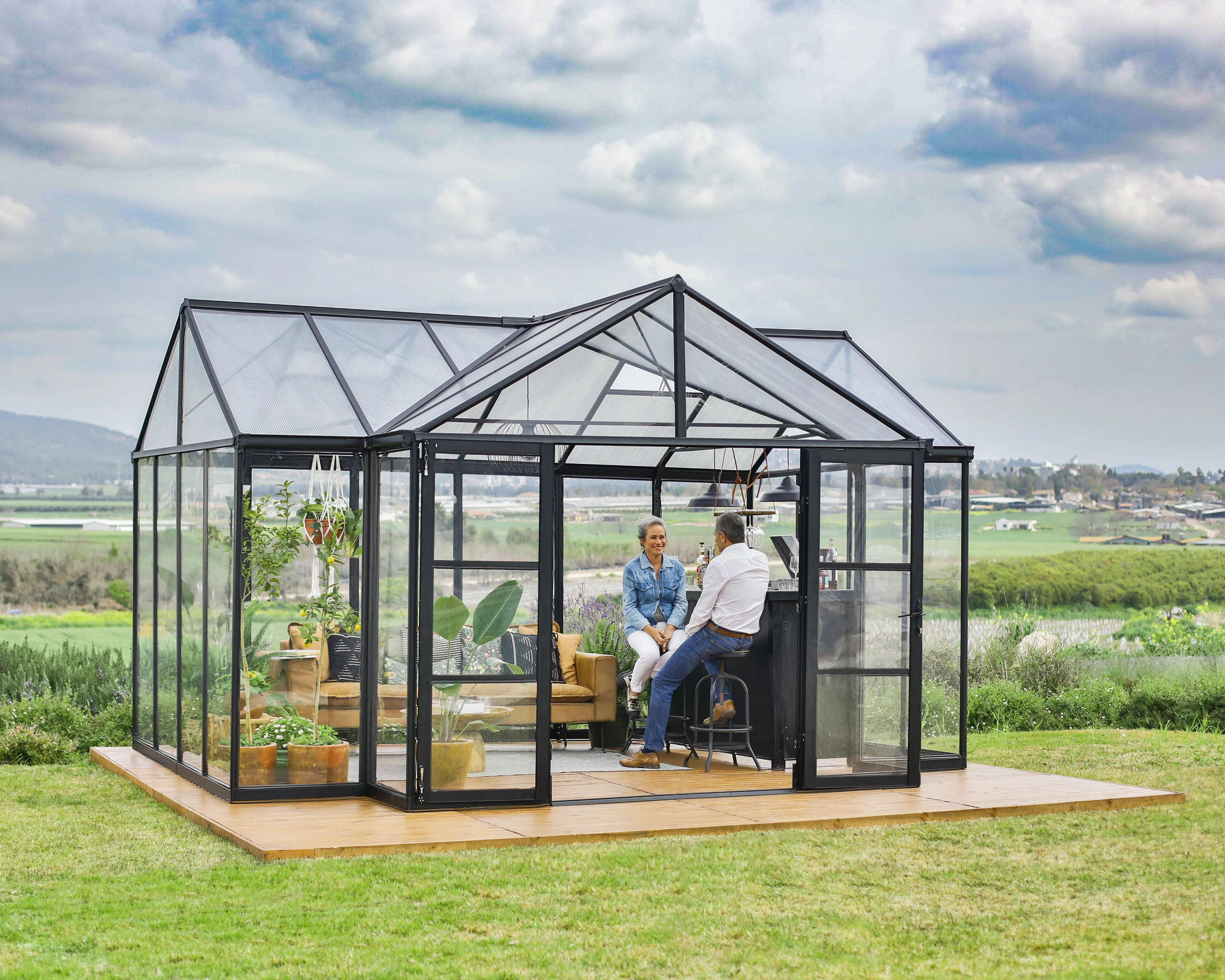 Triomphe 13' x 15' Greenhouse - Black Aluminium Frame & Clear Polycarbonate Panels - Image 6