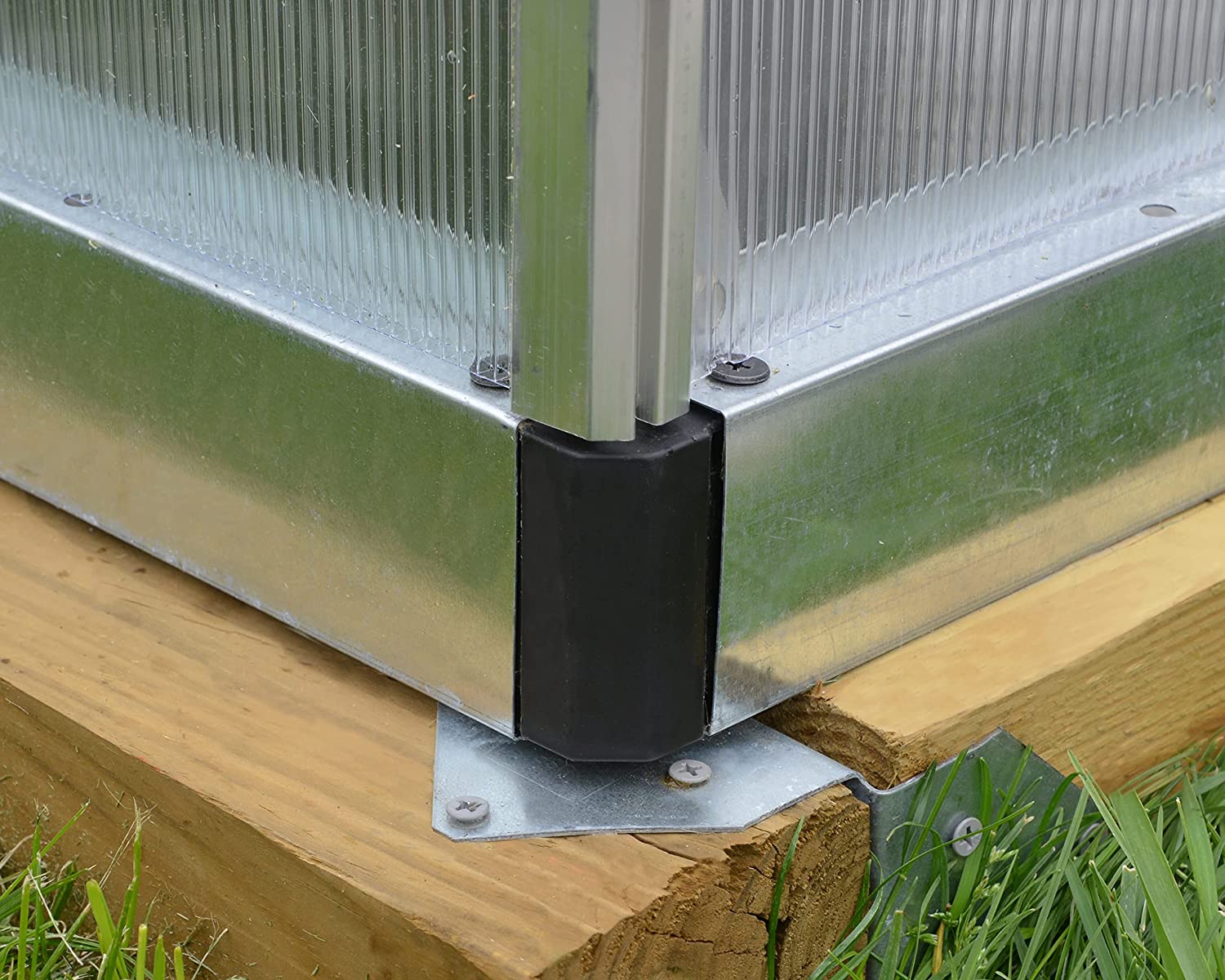 Bella 8' x 12' Greenhouse - Silver Frame & Twinwall Polycarbonate Panels - Image 4