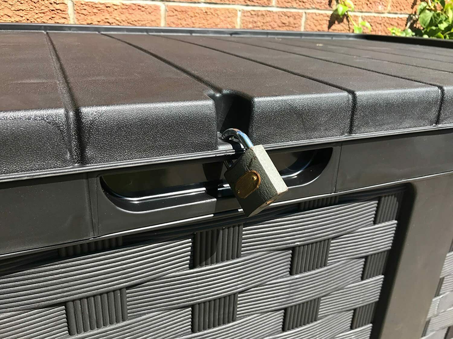 Starplast XXL Sit On Lid Rattan Effect Storge Box Black - 634L - Image 3