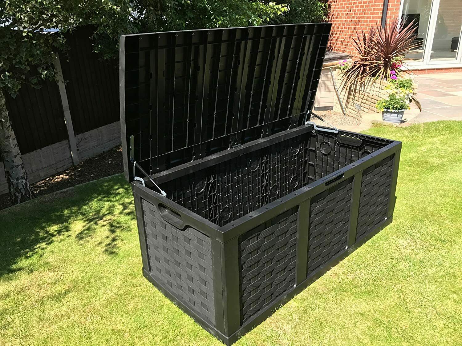 Starplast XXL Sit On Lid Rattan Effect Storge Box Black - 634L - Image 4