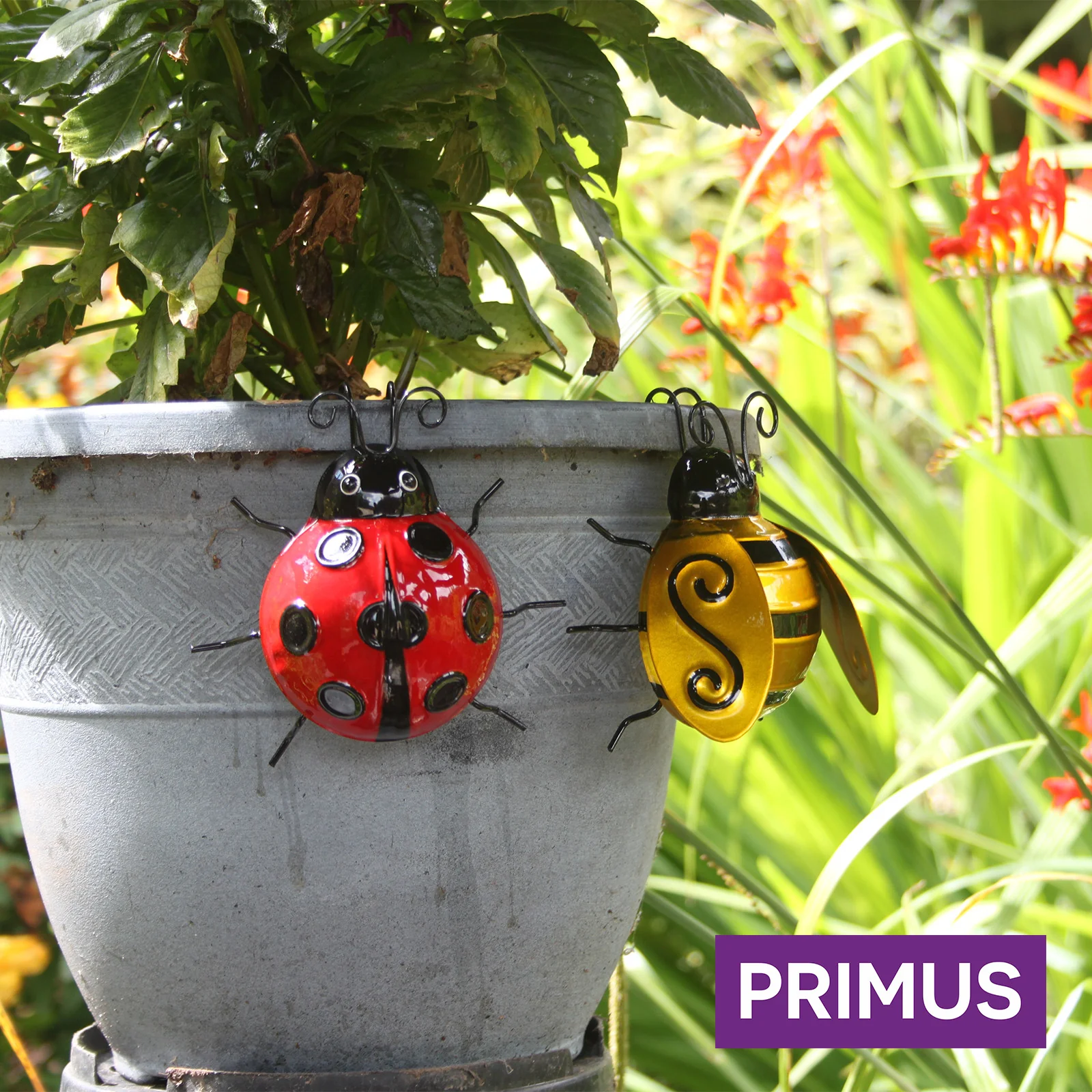 Medium Metal Ladybird Pot Hanger for Garden - Image 3