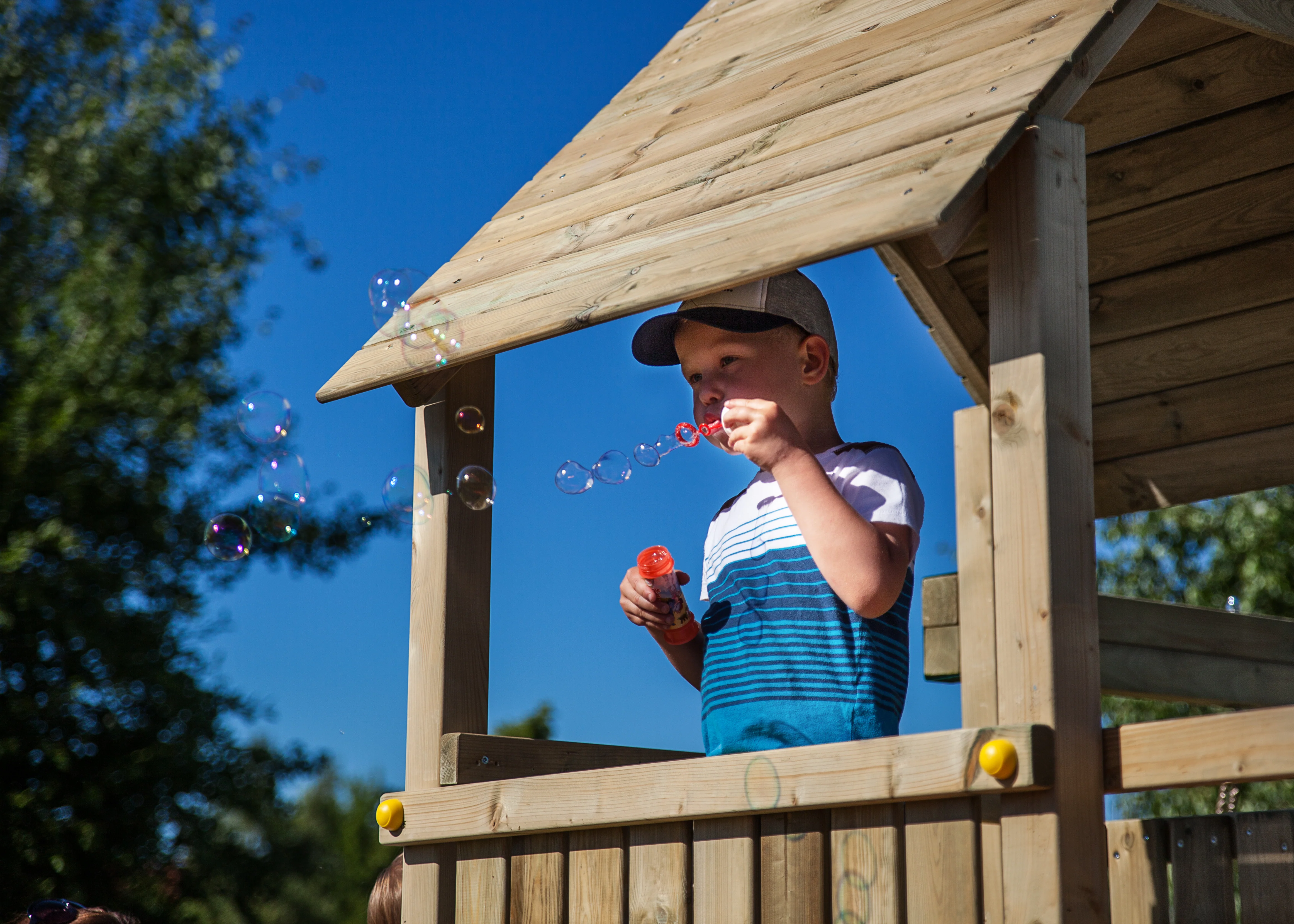 Shire Adventure Peaks Fortress 1 Climbing Frame - Image 7