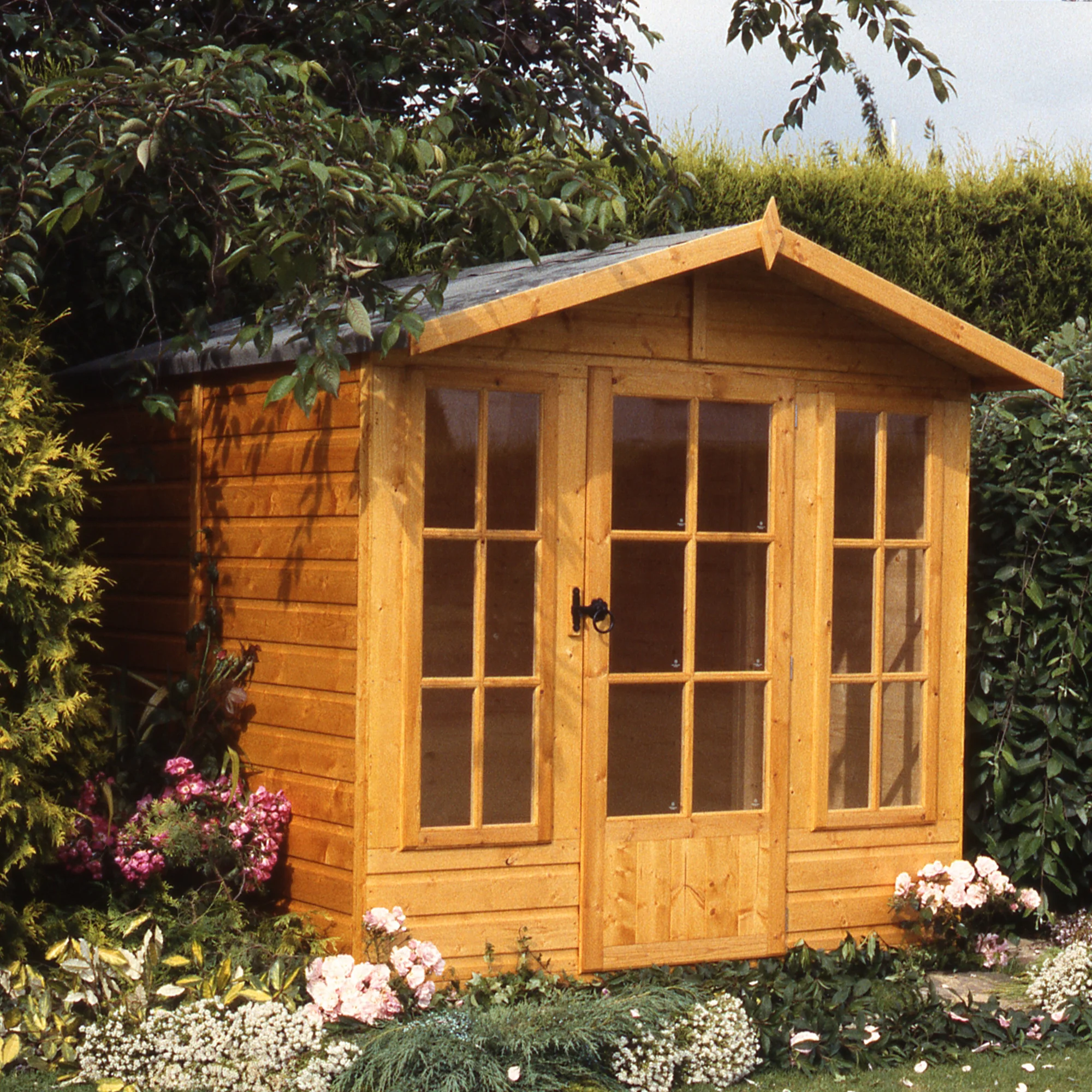 Shire Chatsworth Shiplap 7x7 Summerhouse - Image 5
