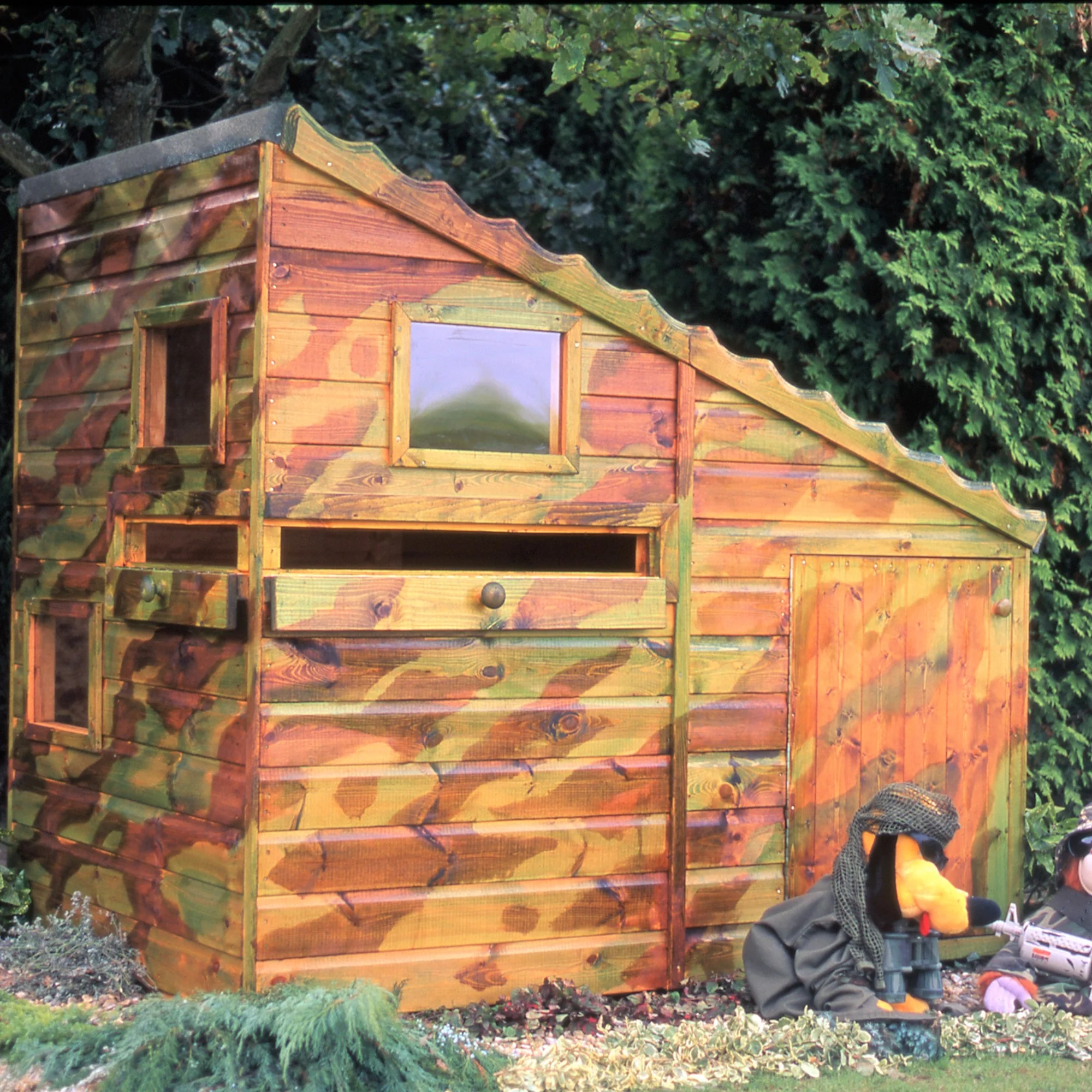 Shire Command Post Playhouse - Image 11