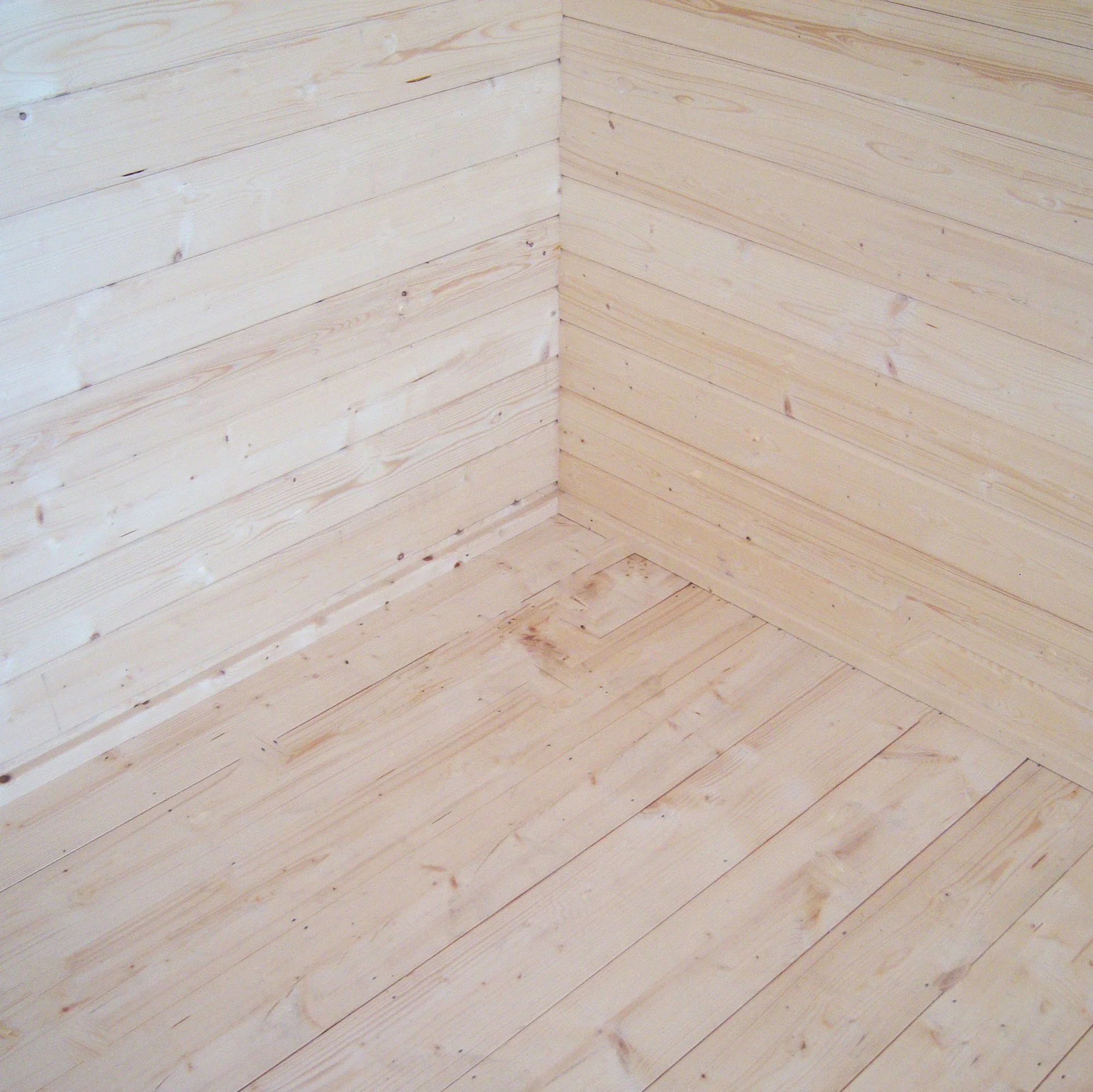 Shire Glenmore 12X8 Log Cabin - Image 10