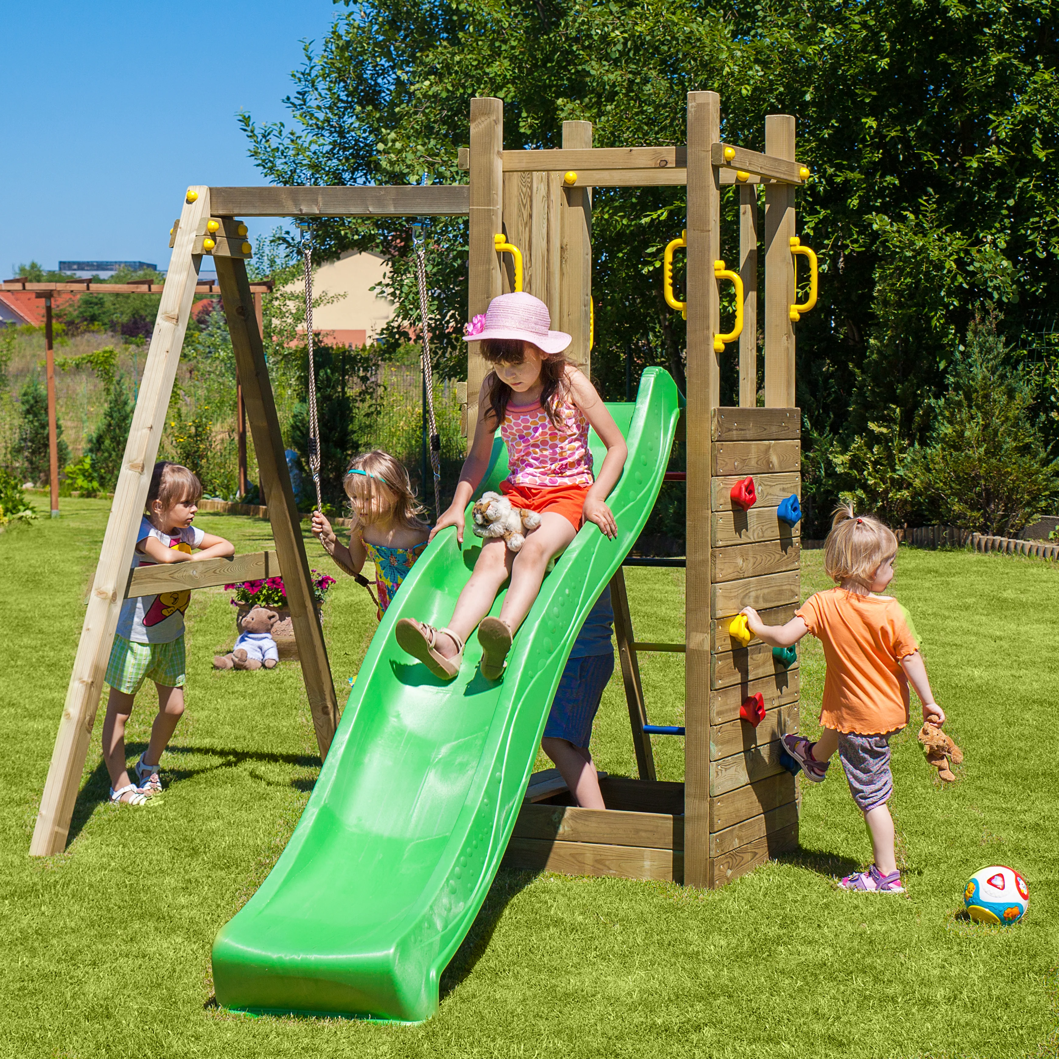 Shire Rumble Ridge Rock Wall Climbing Frame with Single Swing - Image 6