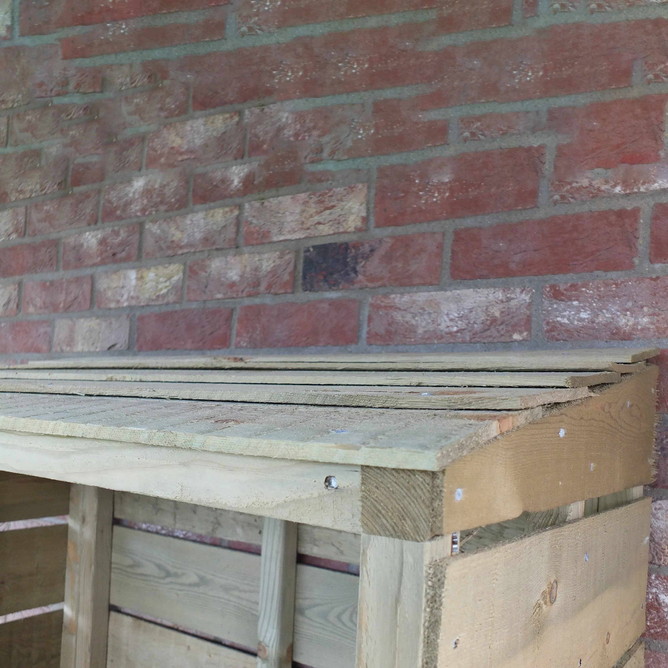 Shire Tall Wall Log Store Sawn Pressure Treated - Image 7