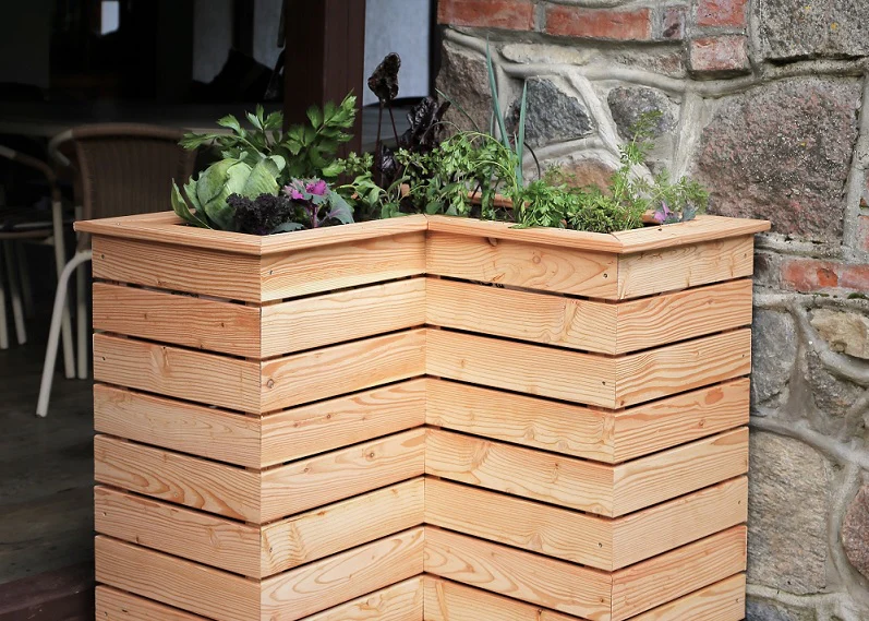 Shire Tina Larch Planter - Image 5