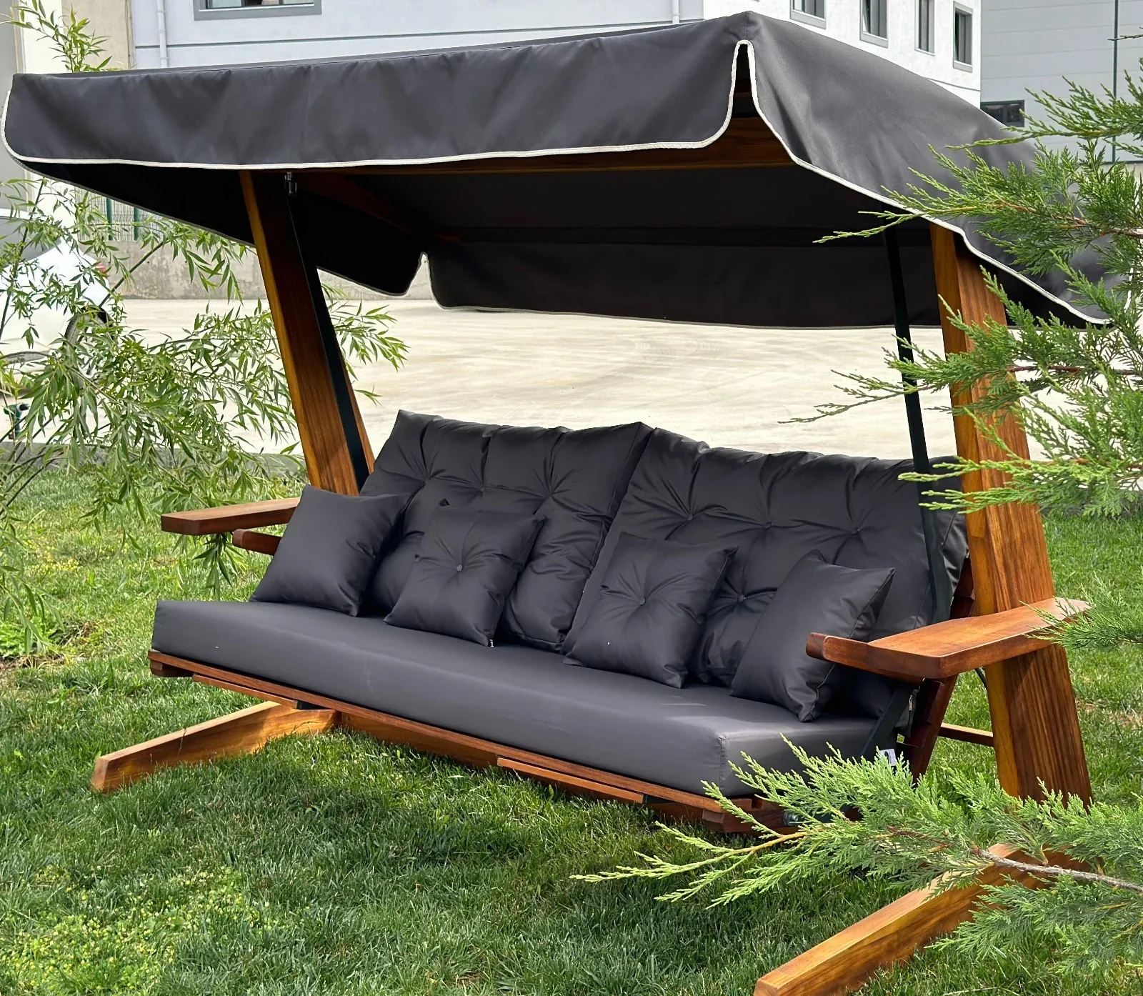 St Andrews 2600 Iroko Frame 3 Seat Garden Swing - Image 3