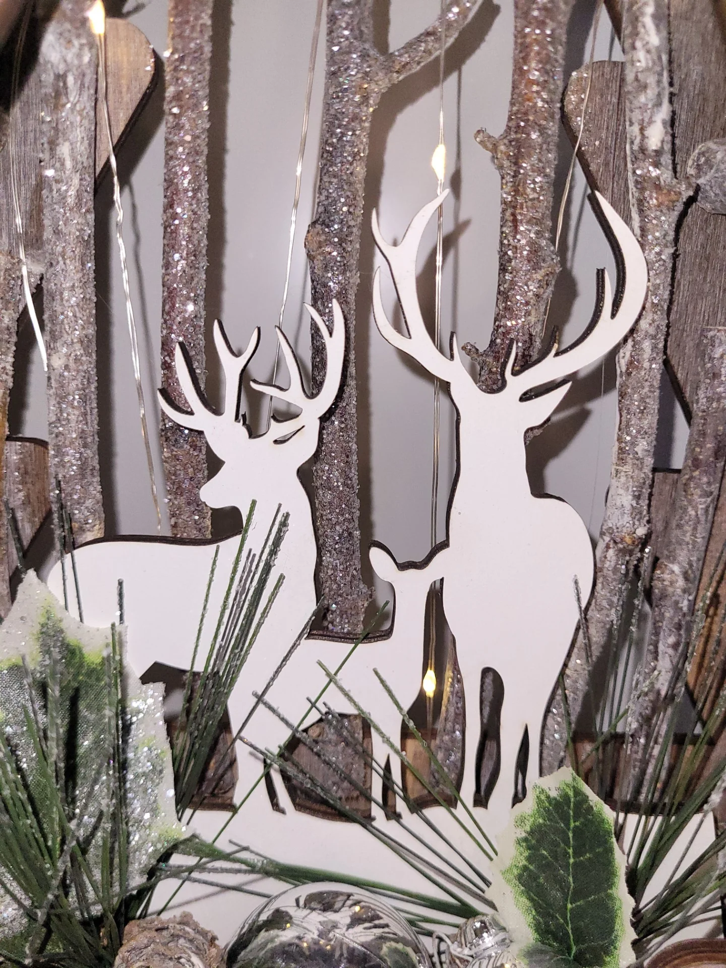 Wood Effect Christmas Tree 38cm with Deer Scene and Warm White LEDs - Image 3