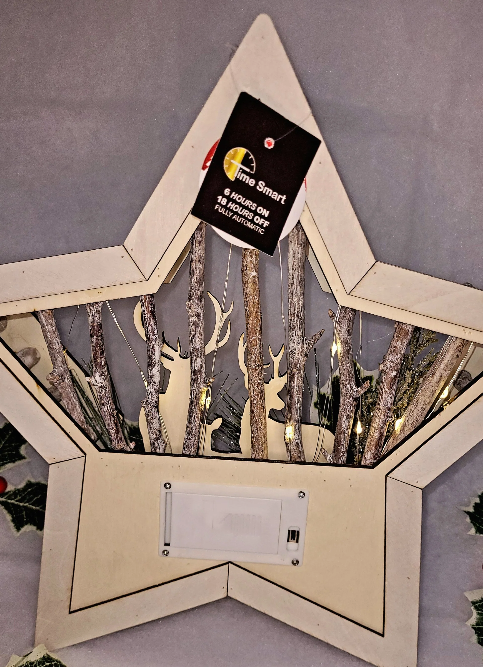 Wood Effect Star 32cm with Deer Scene and Warm White LEDs - Image 6